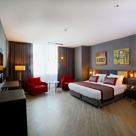 Ramada Encore By Wyndham Istanbul Avcilar Istambul Exterior foto