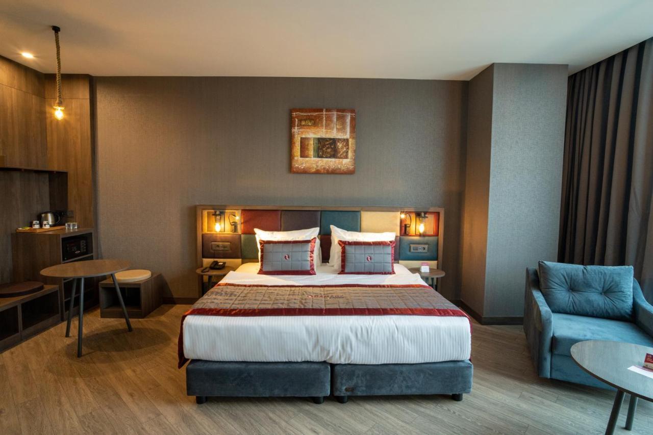 Ramada Encore By Wyndham Istanbul Avcilar Istambul Exterior foto